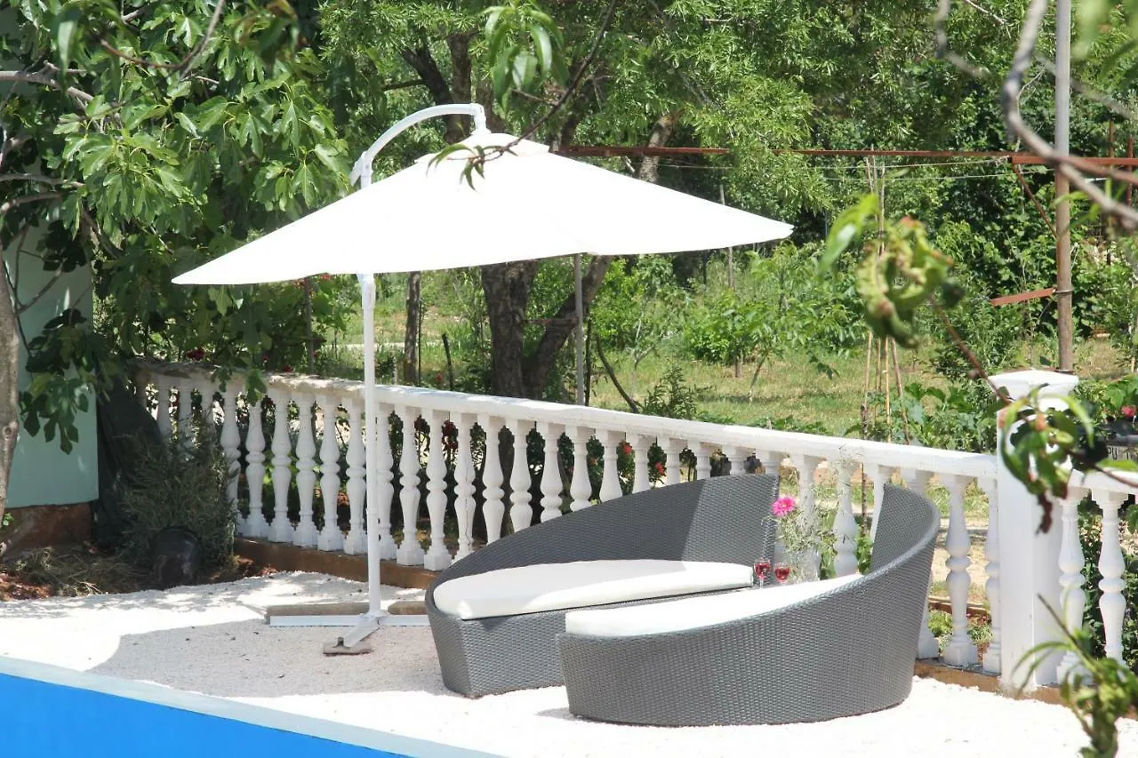 Haus Rita Private Pool 4 Person 2Badroom Appartamento Loborika